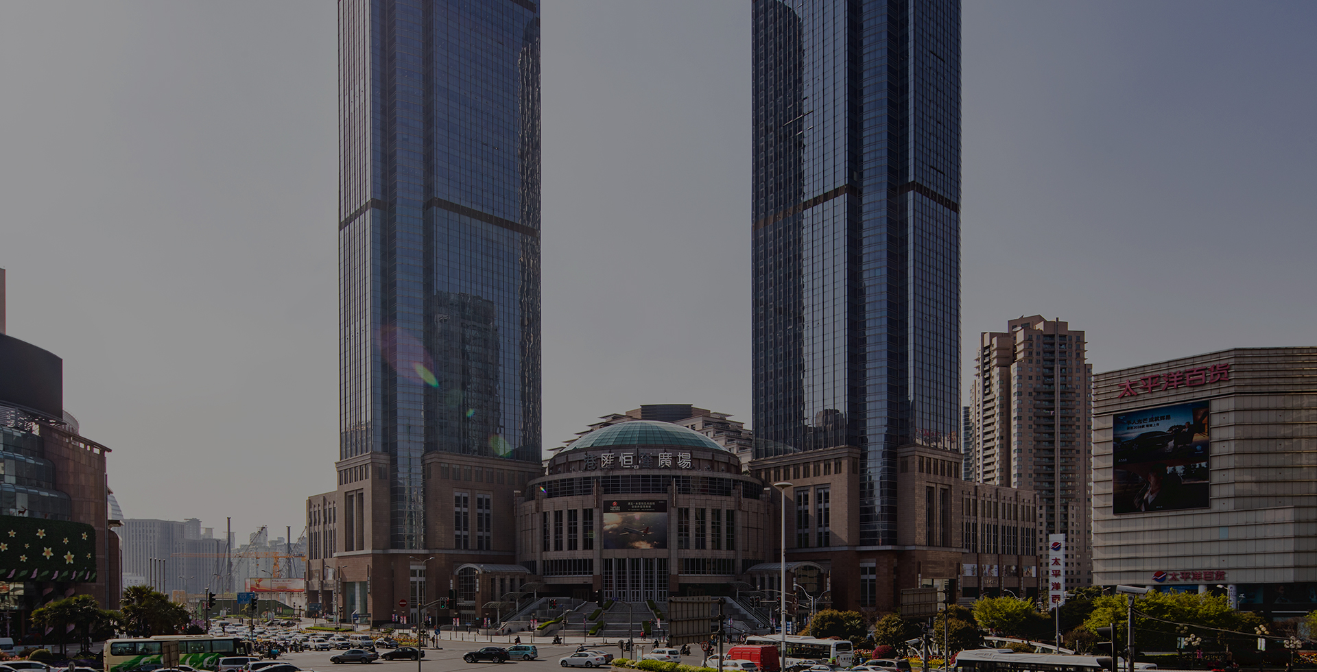 上海港汇中心二座